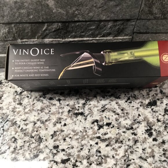 VinoIce Wine Pourer with Chill Rod - Picture 3 of 6